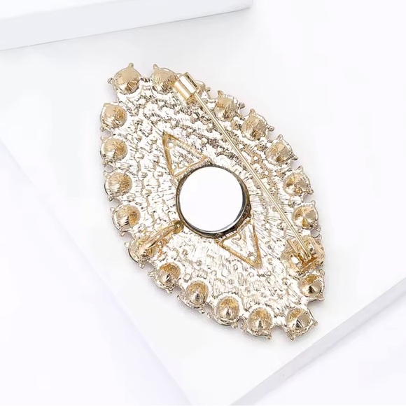 Gaze Evil Eye Royal Blue Crystals Brooch - Picture 2 of 3